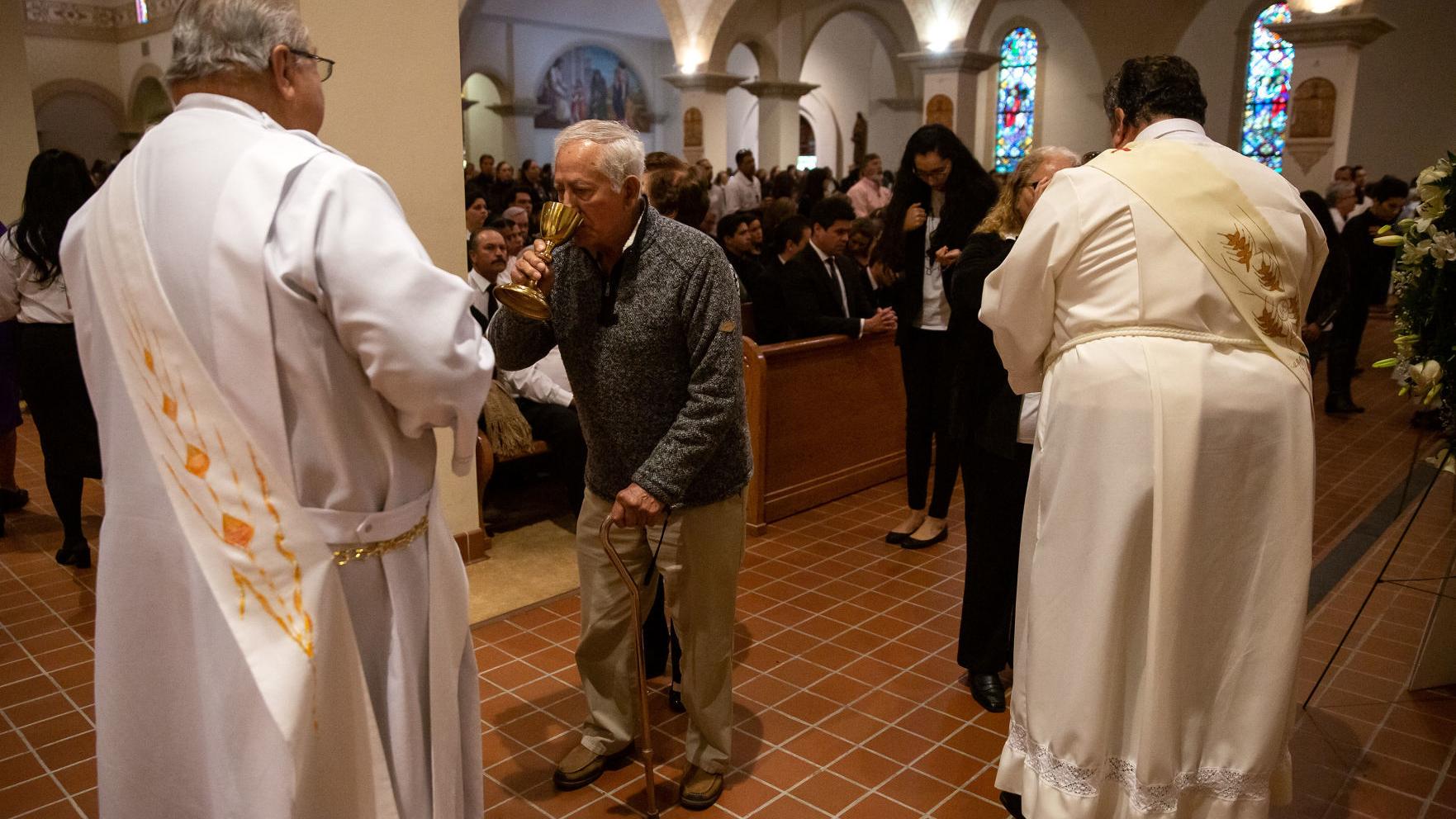 Iglesias de ճܳó tendrán servicios de Semana Santa en línea